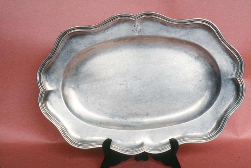 plat - © Ministère de la Culture (France), Conservation des antiquités et des objets d’art d’Ille-et-Vilaine - Tous droits réservés