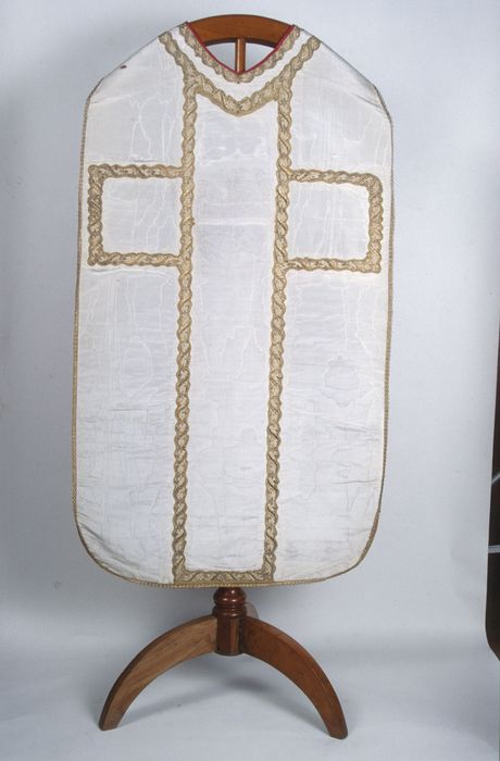 chasuble - © Ministère de la Culture (France), Conservation des antiquités et des objets d’art d’Ille-et-Vilaine - Tous droits réservés