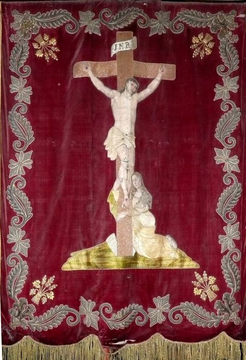 bannière de procession : Crucifixion (la) - © Ministère de la Culture (France), Conservation des antiquités et des objets d’art d’Ille-et-Vilaine - Tous droits réservés