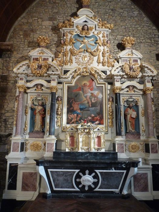 autel, retable, statues : Saint Pierre et saint Paul, tableau (maître-autel) : Résurrection (la)