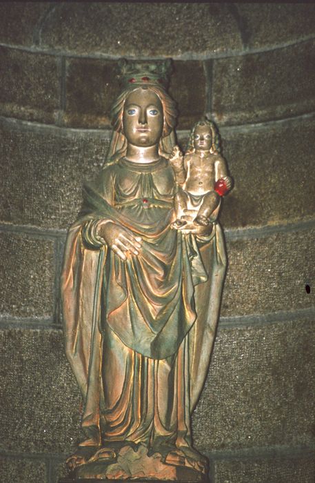 statue : Vierge à l'Enfant