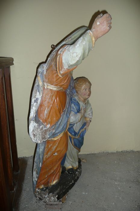 groupe sculpté : Sainte Anne et la Vierge, profil droit, vue générale
