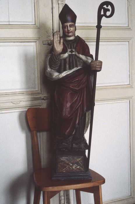 statue : Saint Evêque