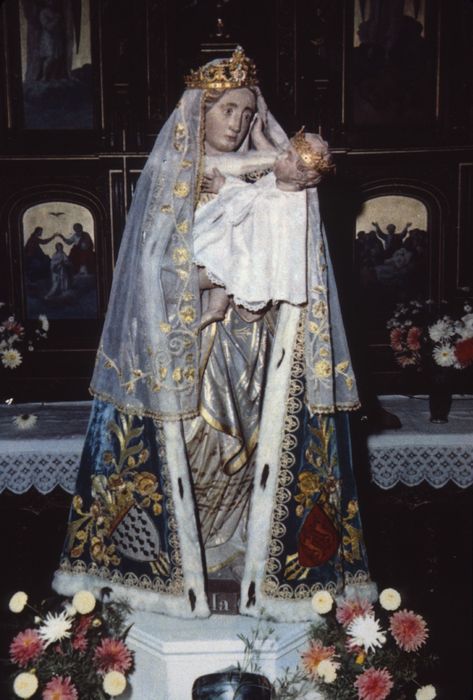 statue : Vierge à l'Enfant dite Notre-Dame de La-Guerche