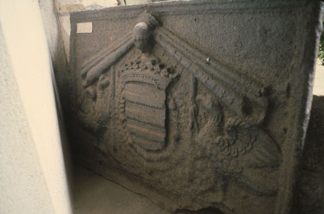 plaque de cheminée - © Ministère de la Culture (France), Conservation des antiquités et des objets d'art d'Ille-et-Vilaine, tous droits réservés