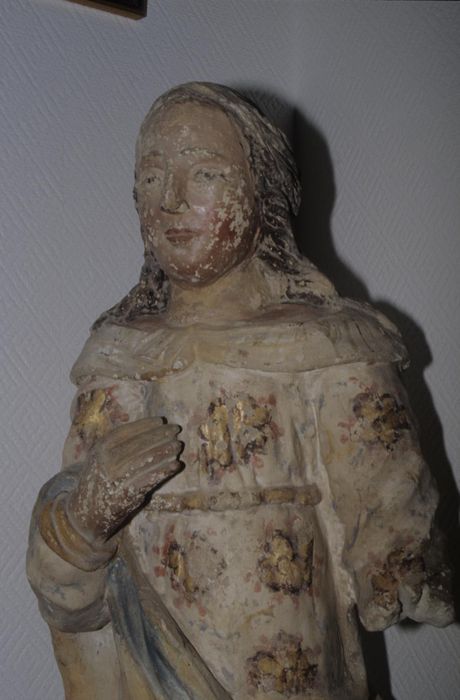 statue : Sainte Agathe, vue partielle