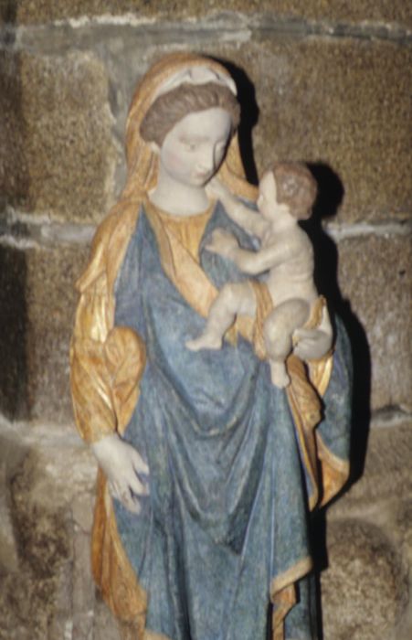 statue : Vierge à l'Enfant, vue partielle - © Ministère de la Culture (France), Conservation des antiquités et des objets d’art d’Ille-et-Vilaine - Tous droits réservés