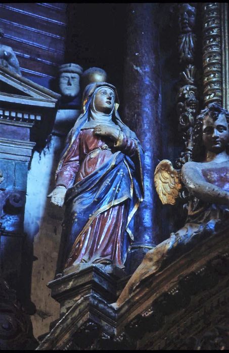 statue du retable du maître-autel : Vierge du Calvaire