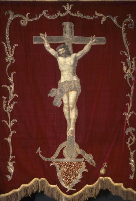 bannière de procession : Christ en croix - © Ministère de la Culture (France), Conservation des antiquités et des objets d’art d’Ille-et-Vilaine - Tous droits réservés