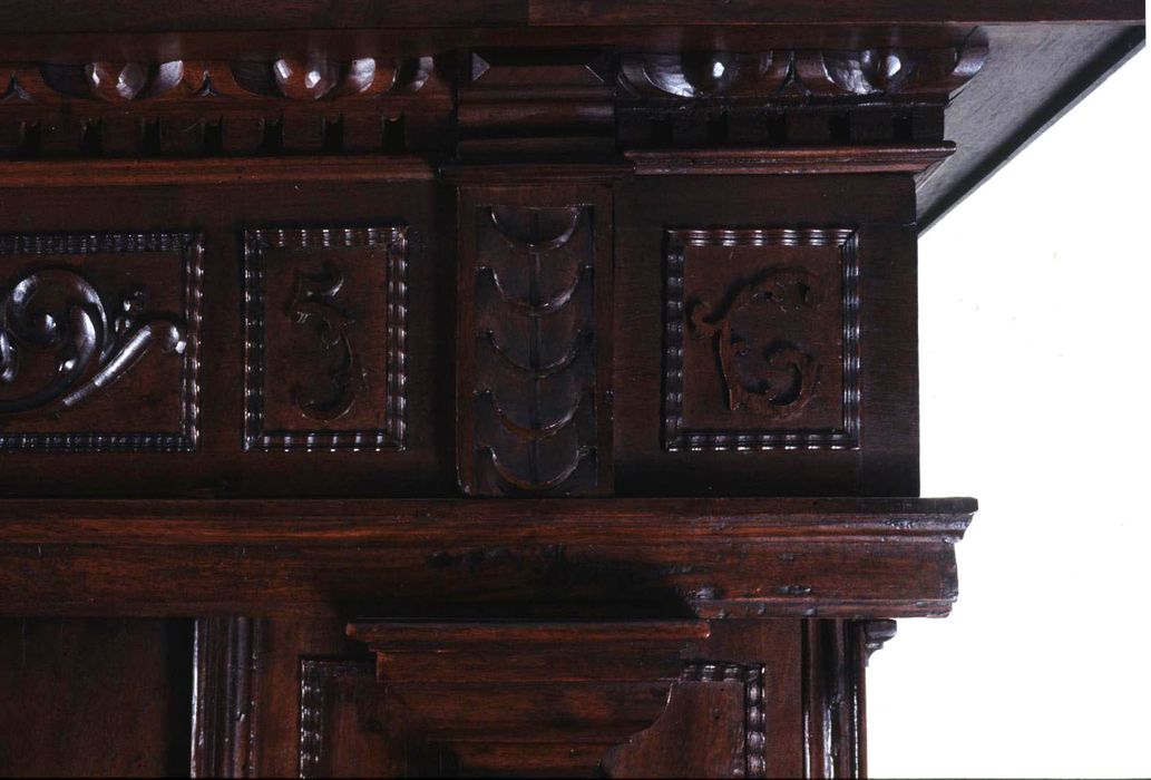 armoire, détail