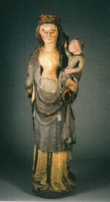 statue : Vierge à l'Enfant dite Notre-Dame de Gavrain, vue de face - © Ministère de la Culture (France), Conservation des antiquités et des objets d'art d'Ille-et-Vilaine, tous droits réservés