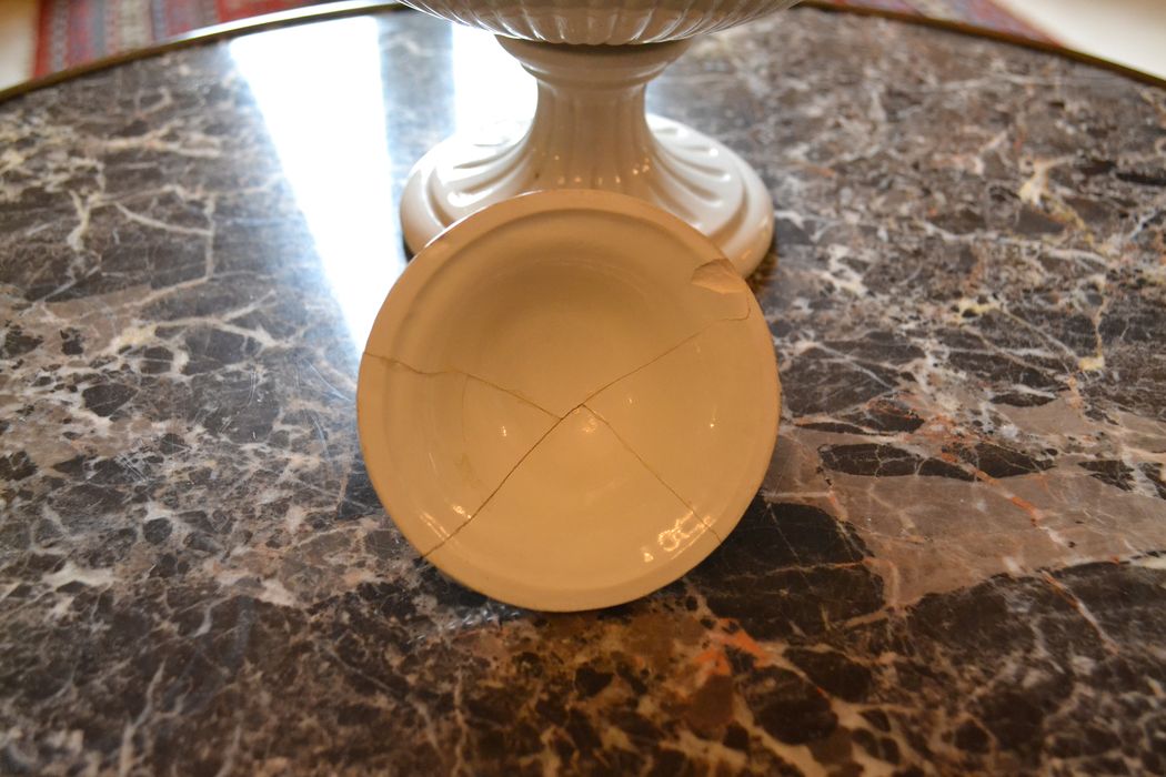 vase décoratif, détail du couvercle - © Ministère de la Culture (France), Conservation des antiquités et des objets d'art d'Ille-et-Vilaine, tous droits réservés