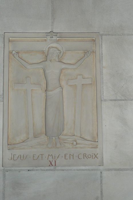 chemin de croix : Détail de la station 11 : Jésus est mis sur la croix