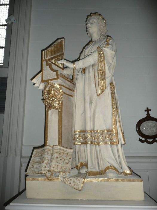 statue : Sainte Cécile jouant de l'orgue