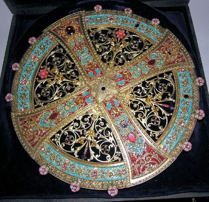 attribut d'image sacrée (nimbe de dévotion) - © Ministère de la Culture (France), Conservation des antiquités et des objets d'art d'Ille-et-Vilaine, tous droits réservés