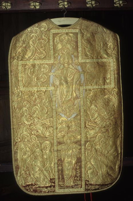 Chasuble (ornement doré)