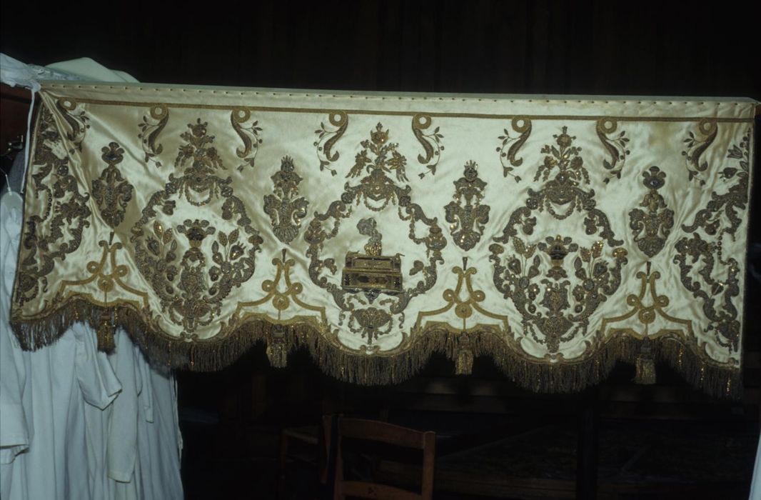 dais de procession, vue partielle