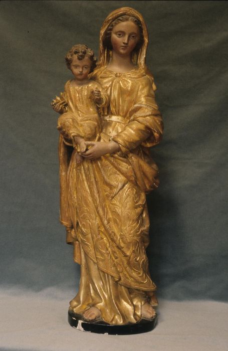 statue : Vierge à l'Enfant