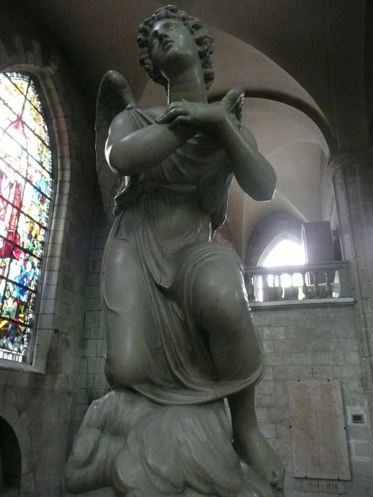 statue : Ange adorateur