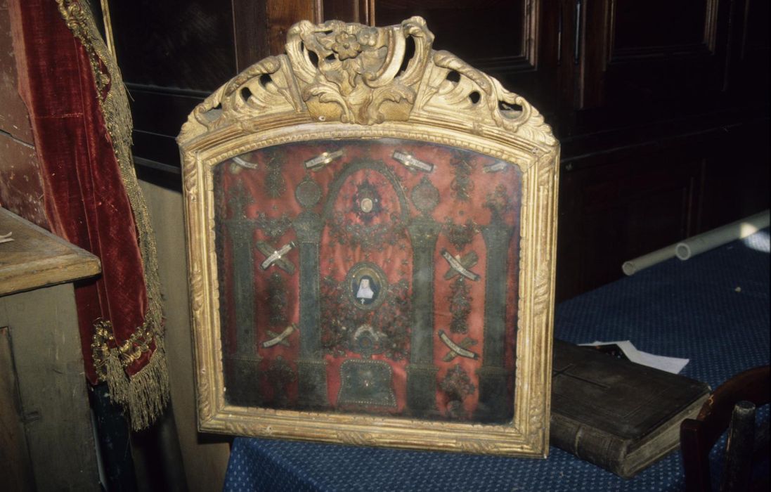 Tableau-reliquaire : Abbesse sainte Françoise Frémiot  - © Ministère de la Culture (France), Conservation des antiquités et des objets d’art d’Ille-et-Vilaine - Tous droits réservés