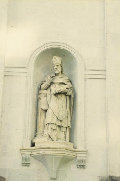 statue : Saint Augustin - © Ministère de la Culture (France), Conservation des antiquités et des objets d’art d’Ille-et-Vilaine - Tous droits réservés