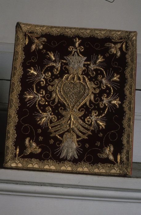 bourse de corporal - © Ministère de la Culture (France), Conservation des antiquités et des objets d'art d'Ille-et-Vilaine, tous droits réservés