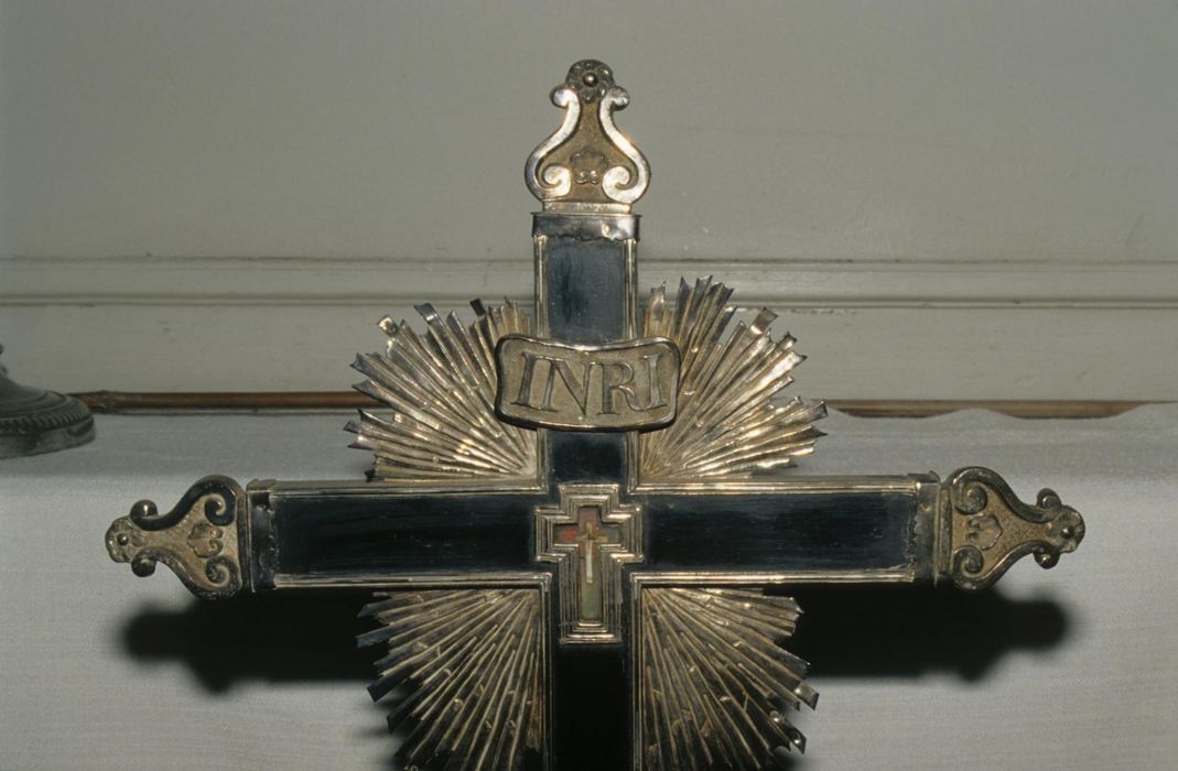 croix-reliquaire, vue partielle - © Ministère de la Culture (France), Conservation des antiquités et des objets d'art d'Ille-et-Vilaine, tous droits réservés