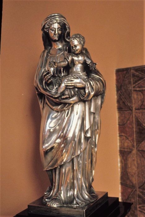 statue : Vierge à l'Enfant - © Ministère de la Culture (France), Conservation des antiquités et des objets d'art d'Ille-et-Vilaine, tous droits réservés