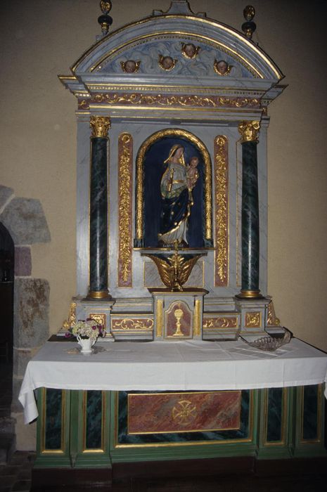 retable et statue : Vierge à l'Enfant