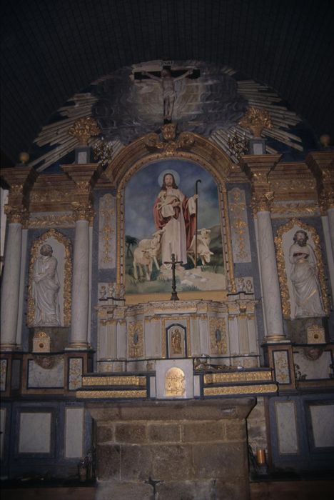 autel (maître-autel), tabernacle, retable, statues : Saint Pierre, Saint Paul et Christ en croix - © Ministère de la Culture (France), Conservation des antiquités et des objets d'art d'Ille-et-Vilaine, tous droits réservés