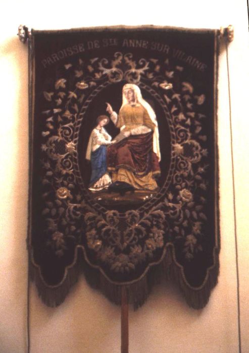 bannière de procession : Sainte Anne et la Vierge - © Ministère de la Culture (France), Conservation des antiquités et des objets d'art d'Ille-et-Vilaine, tous droits réservés