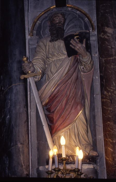 statue du maître-autel : Saint Paul