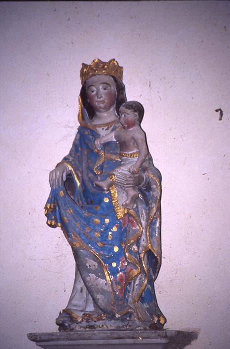 statue : Vierge à l'Enfant - © Ministère de la Culture (France), Conservation des antiquités et des objets d’art d’Ille-et-Vilaine - Tous droits réservés