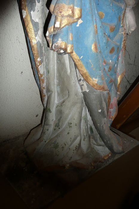 statue : Vierge à l'Enfant, détail