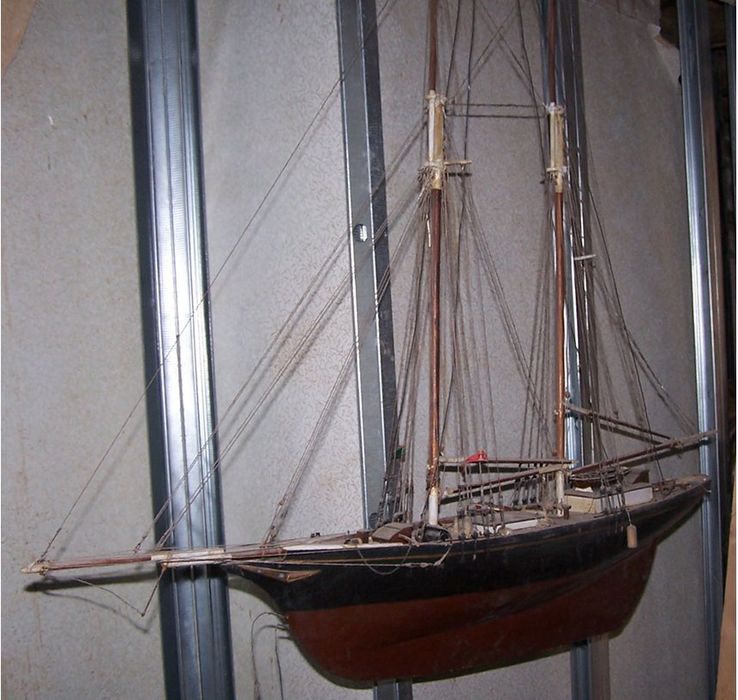 maquette ex-voto de goélette franche dite Pilgrim