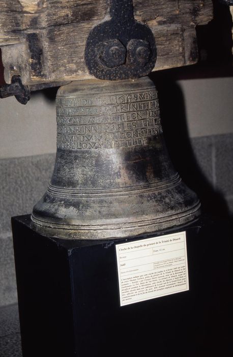 cloche - © Ministère de la Culture (France), Conservation des antiquités et des objets d’art d’Ille-et-Vilaine - Tous droits réservés