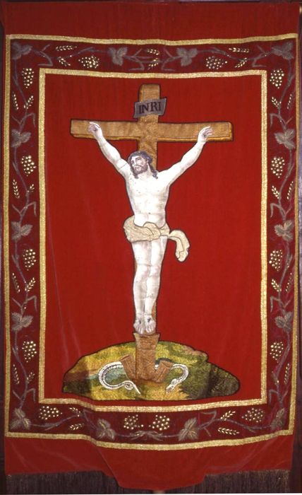 bannière de procession : Christ en croix  - © Ministère de la Culture (France), Conservation des antiquités et des objets d’art d’Ille-et-Vilaine - Tous droits réservés