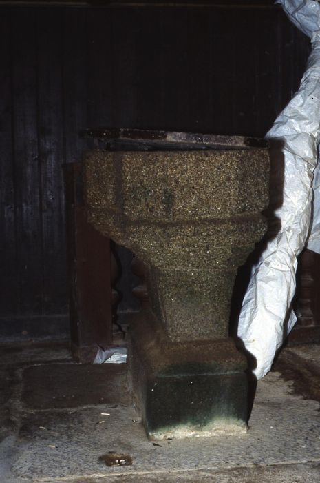 fonts baptismaux - © Ministère de la Culture (France), Conservation des antiquités et des objets d'art d'Ille-et-Vilaine, tous droits réservés