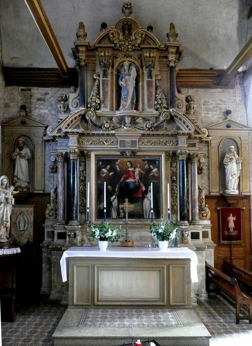 autel, retable, tableau : Remise du Rosaire (la), statue : Vierge (la) - © Ministère de la Culture (France), Conservation des antiquités et des objets d'art d'Ille-et-Vilaine, tous droits réservés