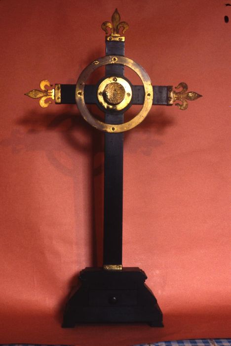 croix reliquaire - © Ministère de la Culture (France), Conservation des antiquités et des objets d'art d'Ille-et-Vilaine, tous droits réservés