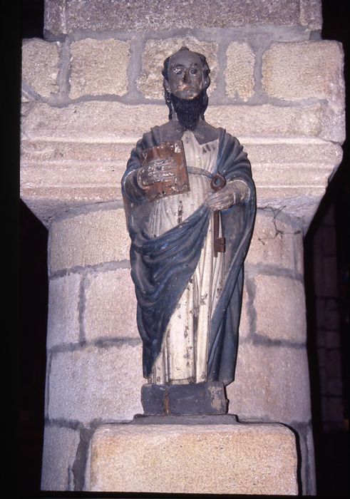 statue : Saint Pierre