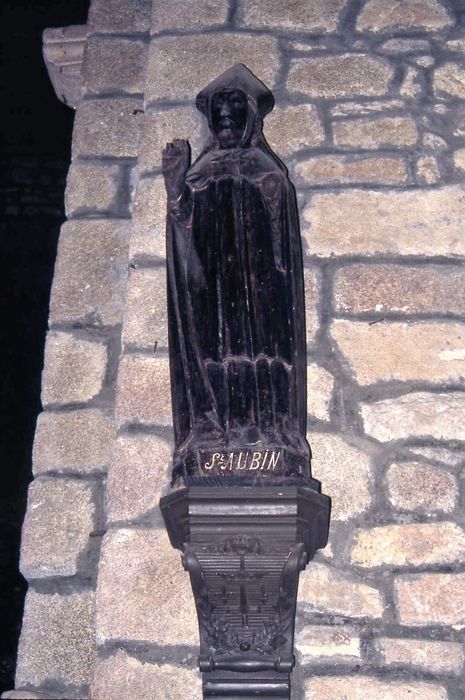 statue : Saint Aubin