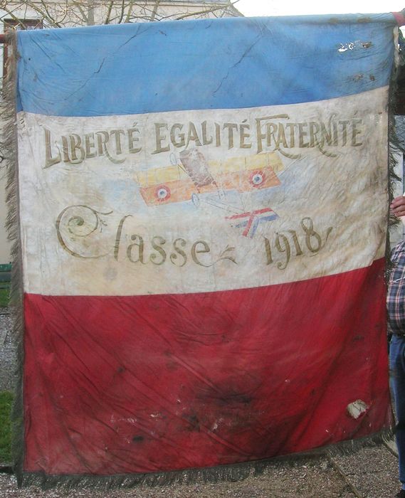 drapeau ou insigne (drapeau de conscrits) : Classe 1918, vue générale