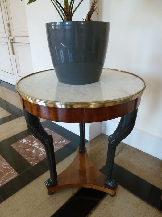 table (guéridon), vue générale - © Ministère de la Culture (France), Conservation des antiquités et des objets d'art de l'Indre, tous droits réservés 