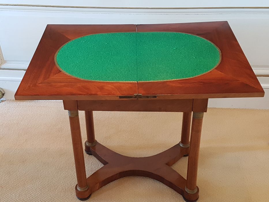 table à jeu, vue générale