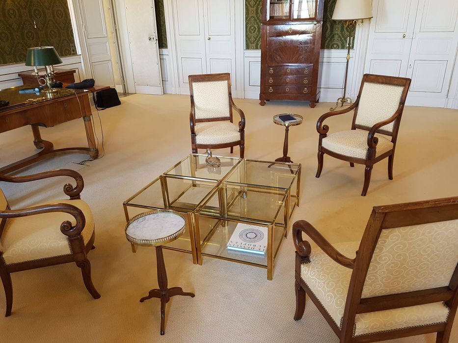 préfecture de l'Indre : fauteuils, vue générale - © Ministère de la Culture (France), Conservation des antiquités et des objets d'art de l'Indre, tous droits réservés 