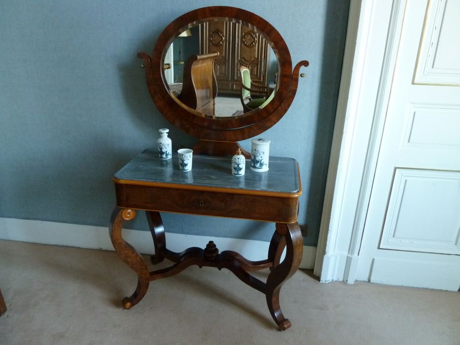 toilette (n°2), vue générale - © Ministère de la Culture (France), Conservation des antiquités et des objets d'art de l'Indre, tous droits réservés 