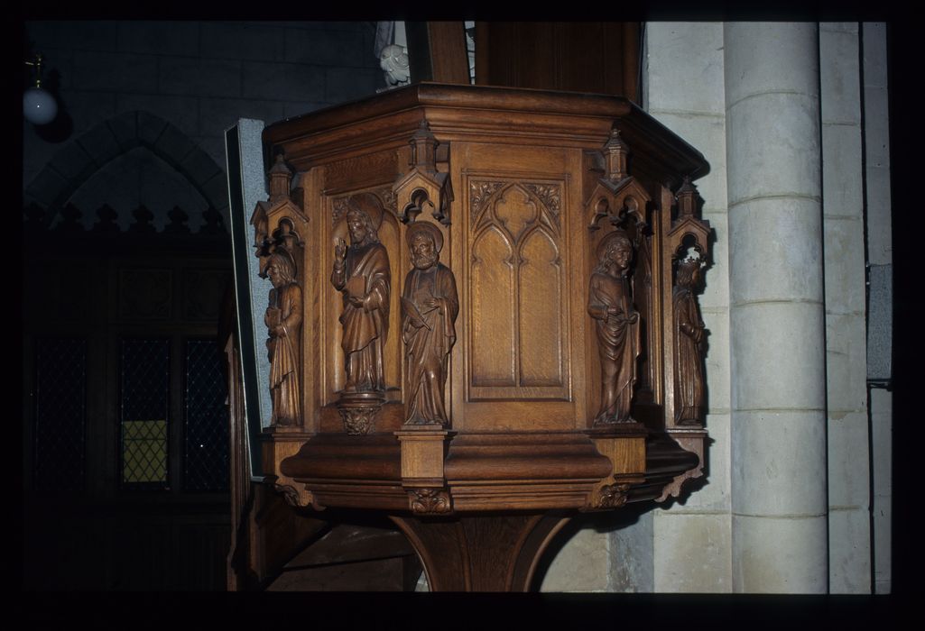 chaire à prêcher, vue partielle