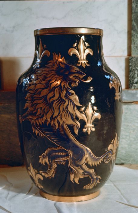 vase décoratif, vue générale