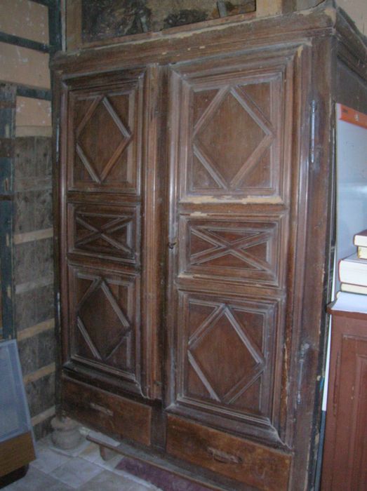 Meuble de sacristie (armoire)